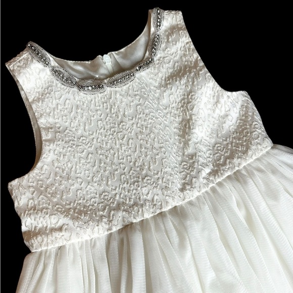 Girl’s Couture Princess White Tulle Wedding Formal Picture Perfect Dress Size 4 - Picture 3 of 9